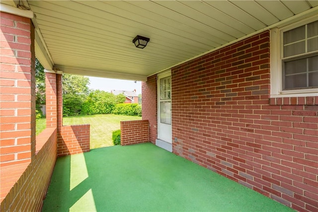33 S Vireo Dr, Kennedy Twp, PA 15136 - view of covered porch