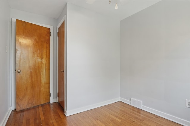 3917 Beechwood Blvd, Squirrel Hill, PA 15217 - unfurnished room with hardwood / wood-style floors and ceiling fan