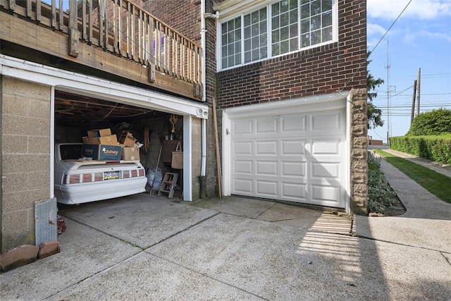 3337 Churchview Ave, Baldwin Boro, PA 15227 - garage with driveway
