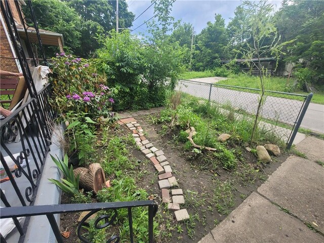 563 N Richland St, Homewood-Brushton, PA 15208 - photo 30