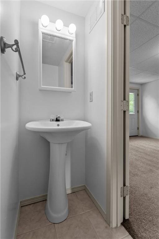 435 Walde St, Mount Oliver, PA 15210 - bathroom with baseboards and tile patterned flooring