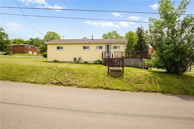 501 Bay, Stonycreek Twp, PA 15902 - view of front of property featuring a wooden deck and a front lawn