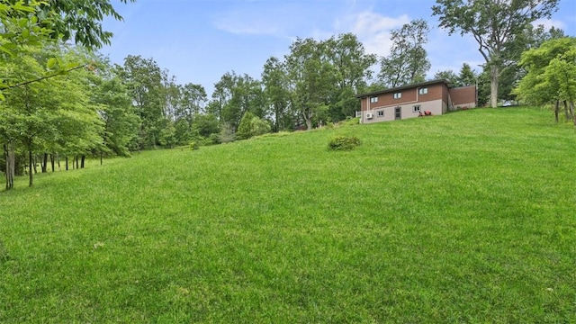 1451 Keystone St, Natrona Hts/Harrison Twp, PA 15065 - view of grassy yard