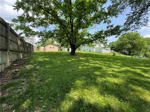 3112 Ridge Ave, Hopewell Twp Bea, PA 15001 - view of yard