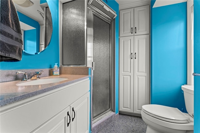 295 Sugar Cp, Peters Twp, PA 15367 - full bath featuring vanity, a closet, and a shower with shower door