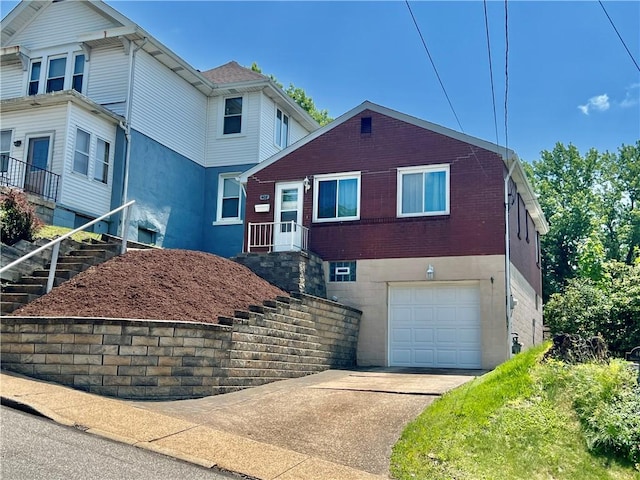 408 Marion Ave, Forest Hills Boro, PA 15221 - photo 1