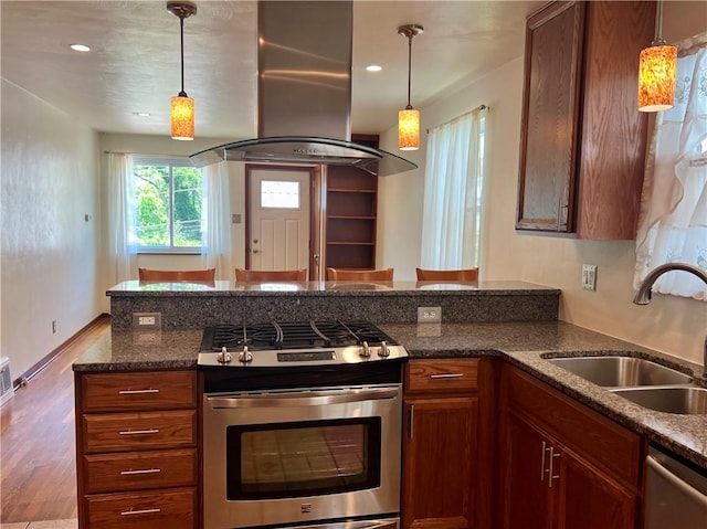 408 Marion Ave, Forest Hills Boro, PA 15221 - photo 7