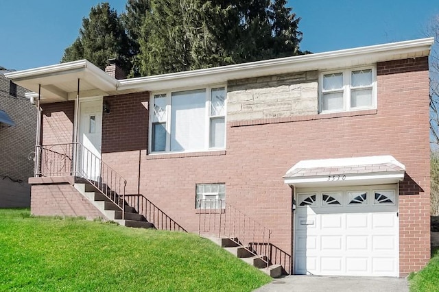 3530 Pinewood Dr, West Homestead, PA 15120 - photo 2