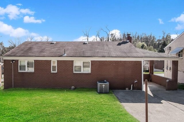 3530 Pinewood Dr, West Homestead, PA 15120 - photo 11