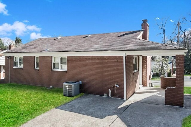 3530 Pinewood Dr, West Homestead, PA 15120 - photo 12