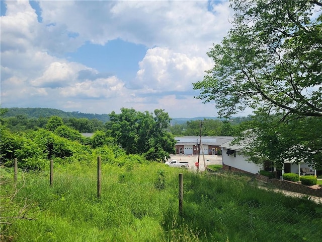 6 Mckinley Rd, Charleroi Boro, PA 15022 - photo 2