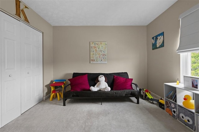 23 Sunset Ct, Cranberry Twp, PA 16066 - carpeted living area with baseboards