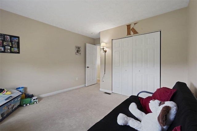 23 Sunset Ct, Cranberry Twp, PA 16066 - bedroom with carpet floors and a closet