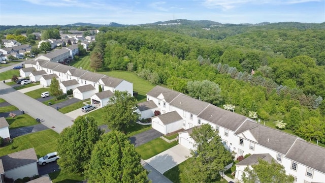 23 Sunset Ct, Cranberry Twp, PA 16066 - aerial view of residential area with a forest