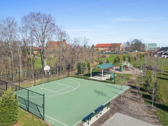 2811 De Paul Ct, Franklin Park, PA 15143 - view of basketball court with community basketball court