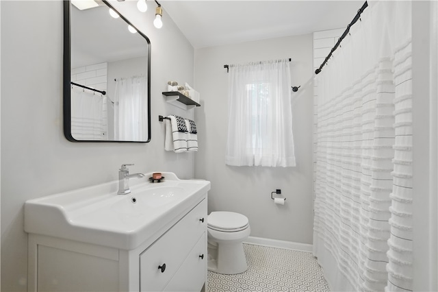 110 Simon Ave, Ross Twp, PA 15237 - bathroom featuring vanity, a shower with curtain, and tile patterned flooring