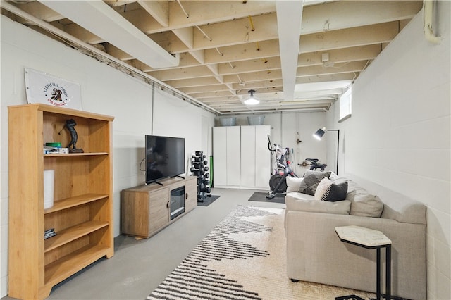 110 Simon Ave, Ross Twp, PA 15237 - living area with concrete flooring