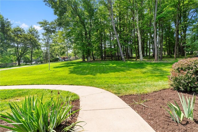 4077 Clarkland Ave, Hampton, PA 15101 - view of property's community with a lawn