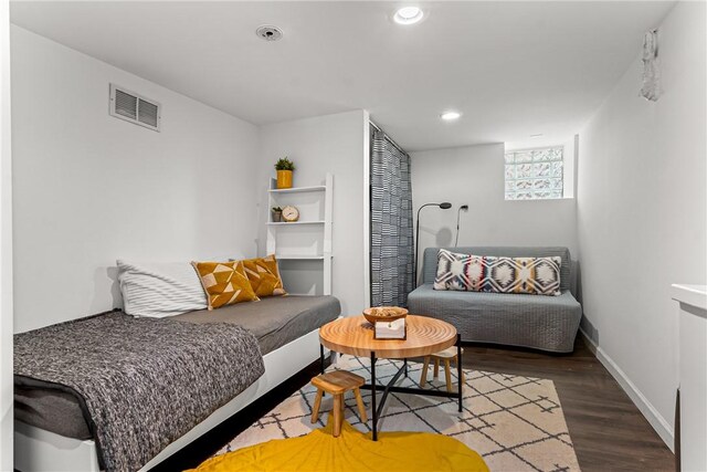 5719 Hobart St, Squirrel Hill, PA 15217 - bedroom featuring wood finished floors and recessed lighting