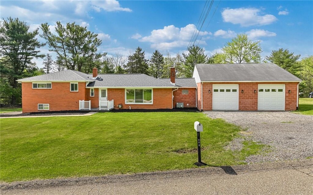 111 Berg Dr, Indiana Twp, PA 15238 - photo 1