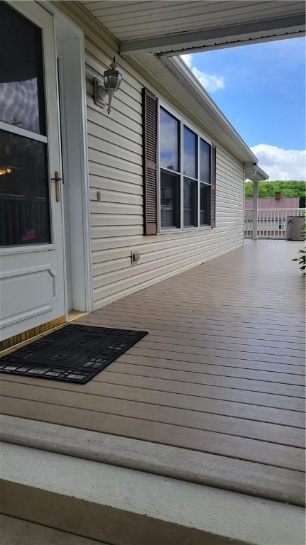 287 School Ave, Conemaugh Twp Som, PA 15937 - view of wooden terrace