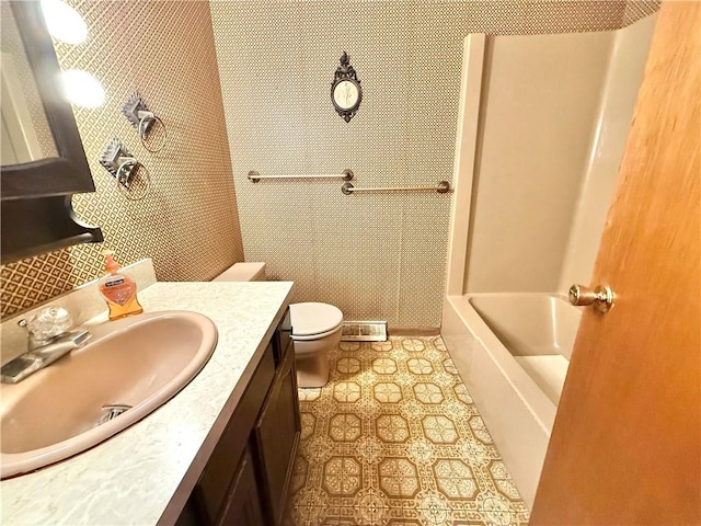155 Anoka, Neshannock Twp, PA 16105 - full bath featuring vanity and toilet