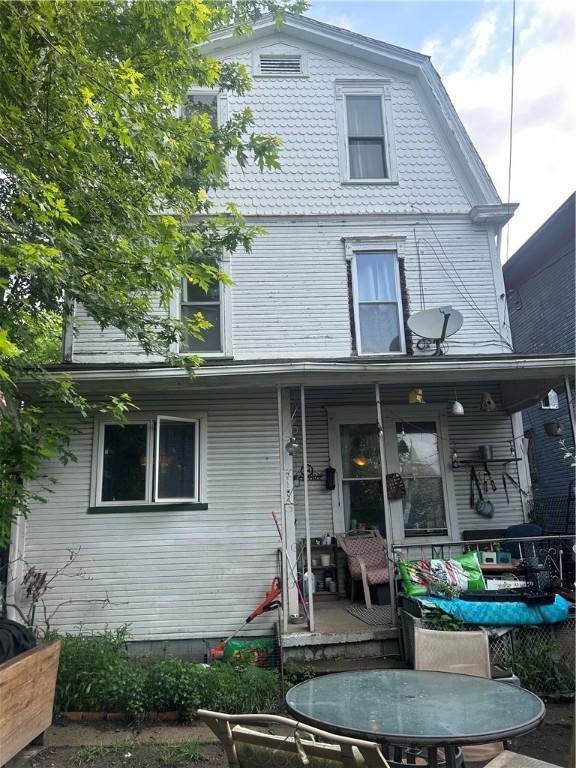 511 Arthur Ave, Scottdale, PA 15683 - view of front of home with covered porch