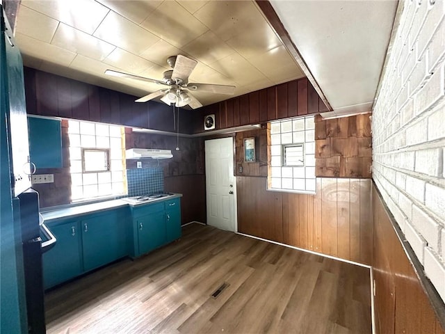 114 Hampton St, Wall Boro, PA 15148 - photo 10