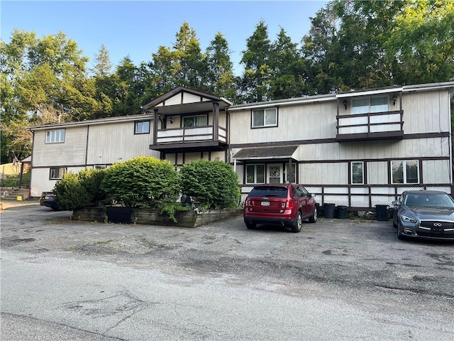 1190 Forest Ave, South Park, PA 15236 - view of front of house with a balcony