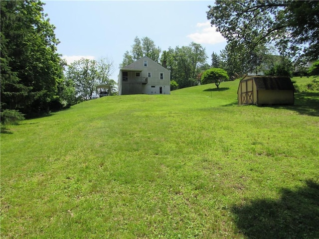 1764 Rose St, Lower Burrell, PA 15068 - view of green lawn featuring a storage shed