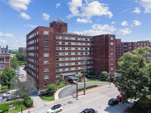 128 N Craig St Unit 703, Oakland, PA 15213 - view of apartment building / complex featuring a city view