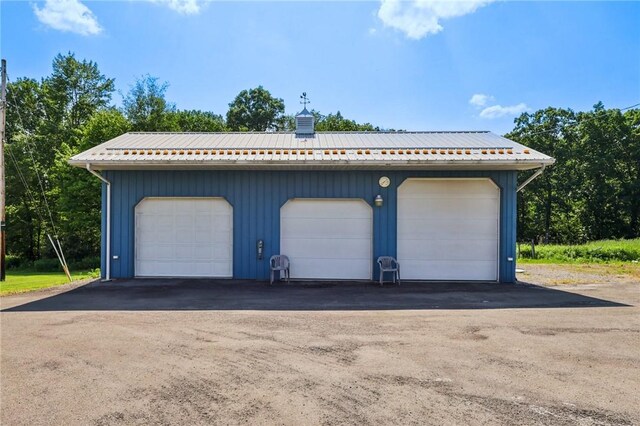 379 Airport Rd, Worthington, PA 16262 - view of detached garage