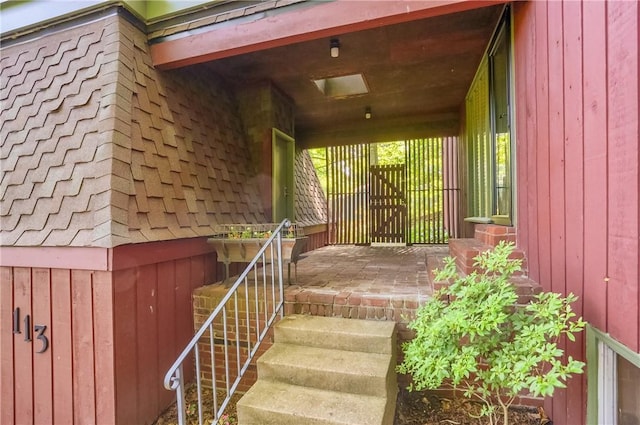 113 S Heide Ln, Peters Twp, PA 15317 - view of exterior entry