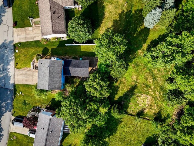112 Penn Crest Dr, White Oak, PA 15131 - photo 40