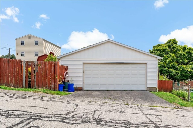 463 Thomas St, Monroeville, PA 15146 - view of detached garage