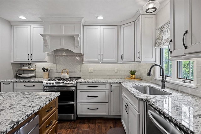 204 Pine Cone Ct, Pine Twp Nal, PA 15090 - kitchen featuring appliances with stainless steel finishes, dark wood-type flooring, white cabinetry, tasteful backsplash, and recessed lighting