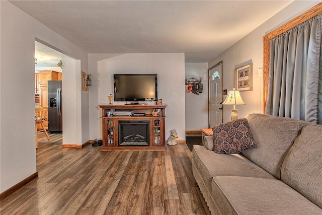354 Moween Rd, Loyalhanna, PA 15681 - living room featuring dark wood finished floors and baseboards