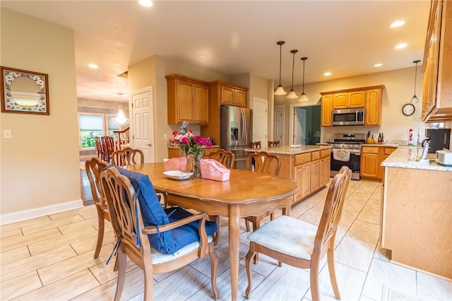 1010 Country Club Rd, Penn Twp Wml, PA 15644 - dining space with recessed lighting and baseboards