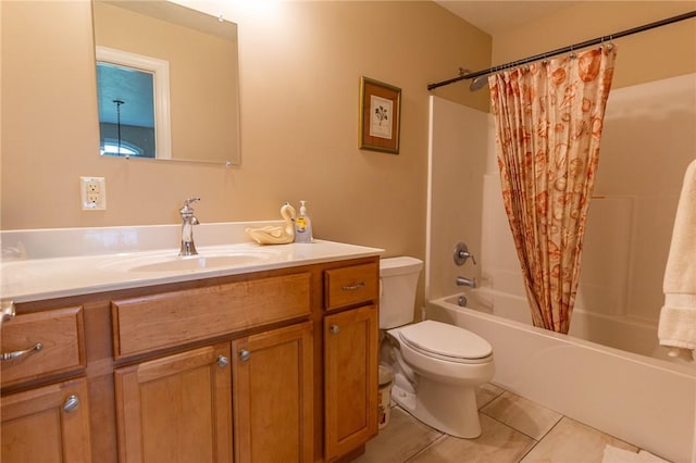 1010 Country Club Rd, Penn Twp Wml, PA 15644 - bathroom with vanity, shower / tub combo, and tile patterned floors