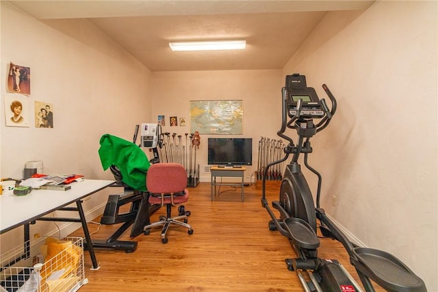 1010 Country Club Rd, Penn Twp Wml, PA 15644 - home office featuring wood finished floors and baseboards