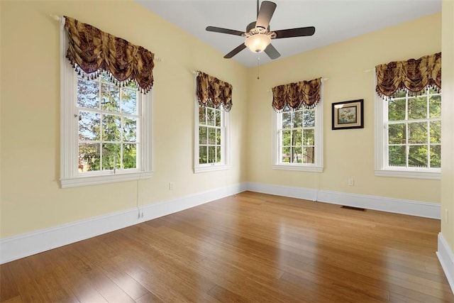 899 Old Thorn Run Rd, Moon/Crescent Twp, PA 15108 - spare room featuring hardwood / wood-style flooring and a ceiling fan