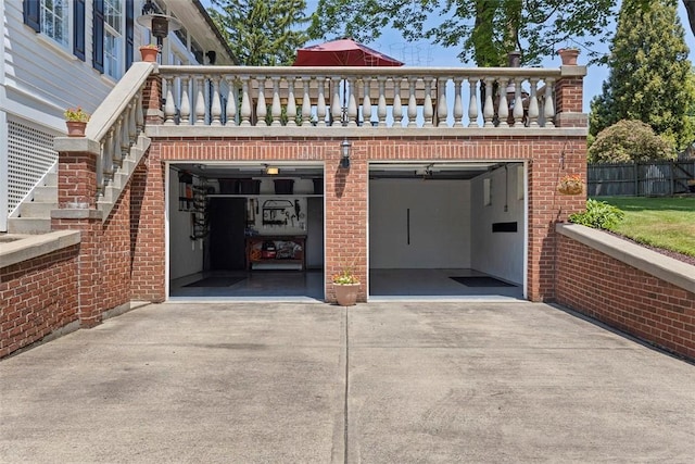 899 Old Thorn Run Rd, Moon/Crescent Twp, PA 15108 - garage with driveway