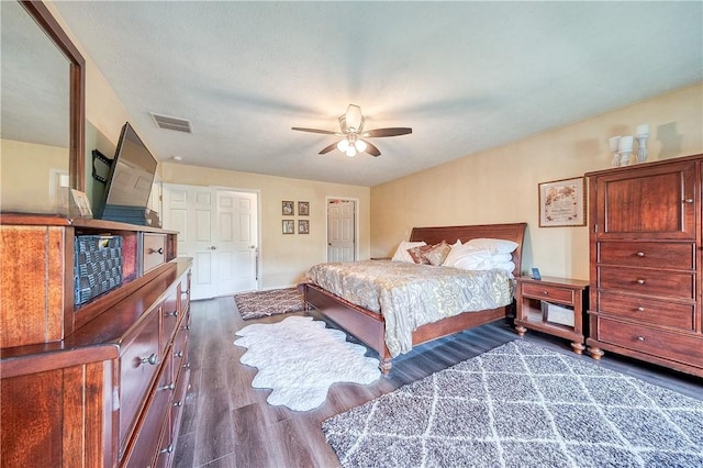 400 Chapel, Cranberry Twp, PA 16066 - bedroom with dark wood finished floors
