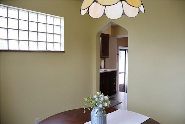 1006 Grandview Ave, Ross Twp, PA 15237 - dining area with arched walkways