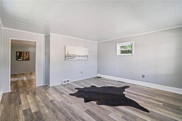 1723 Kimball Ave, Arnold, PA 15068 - unfurnished room featuring crown molding and wood finished floors