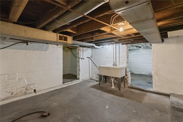 1723 Kimball Ave, Arnold, PA 15068 - unfinished basement with a sink