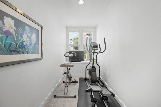 215 Emerson St, Shadyside, PA 15206 - exercise room with baseboards and recessed lighting