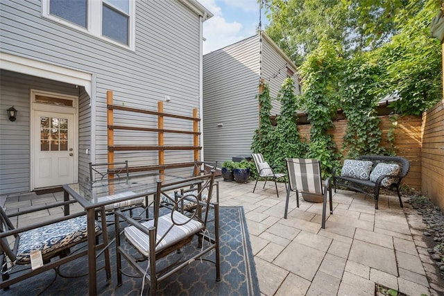 215 Emerson St, Shadyside, PA 15206 - fenced backyard with a patio area and outdoor dining area