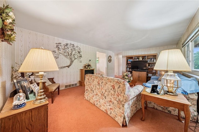 23 Corbett Ave, Hempfield Twp Wml, PA 15642 - carpeted living area featuring wallpapered walls