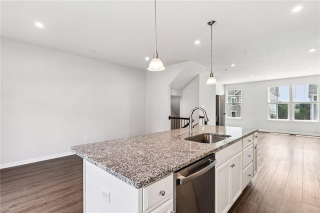 489 Nolan Cir, Cranberry Twp, PA 16066 - kitchen with dishwasher, open floor plan, dark wood-style floors, recessed lighting, and a kitchen island with sink